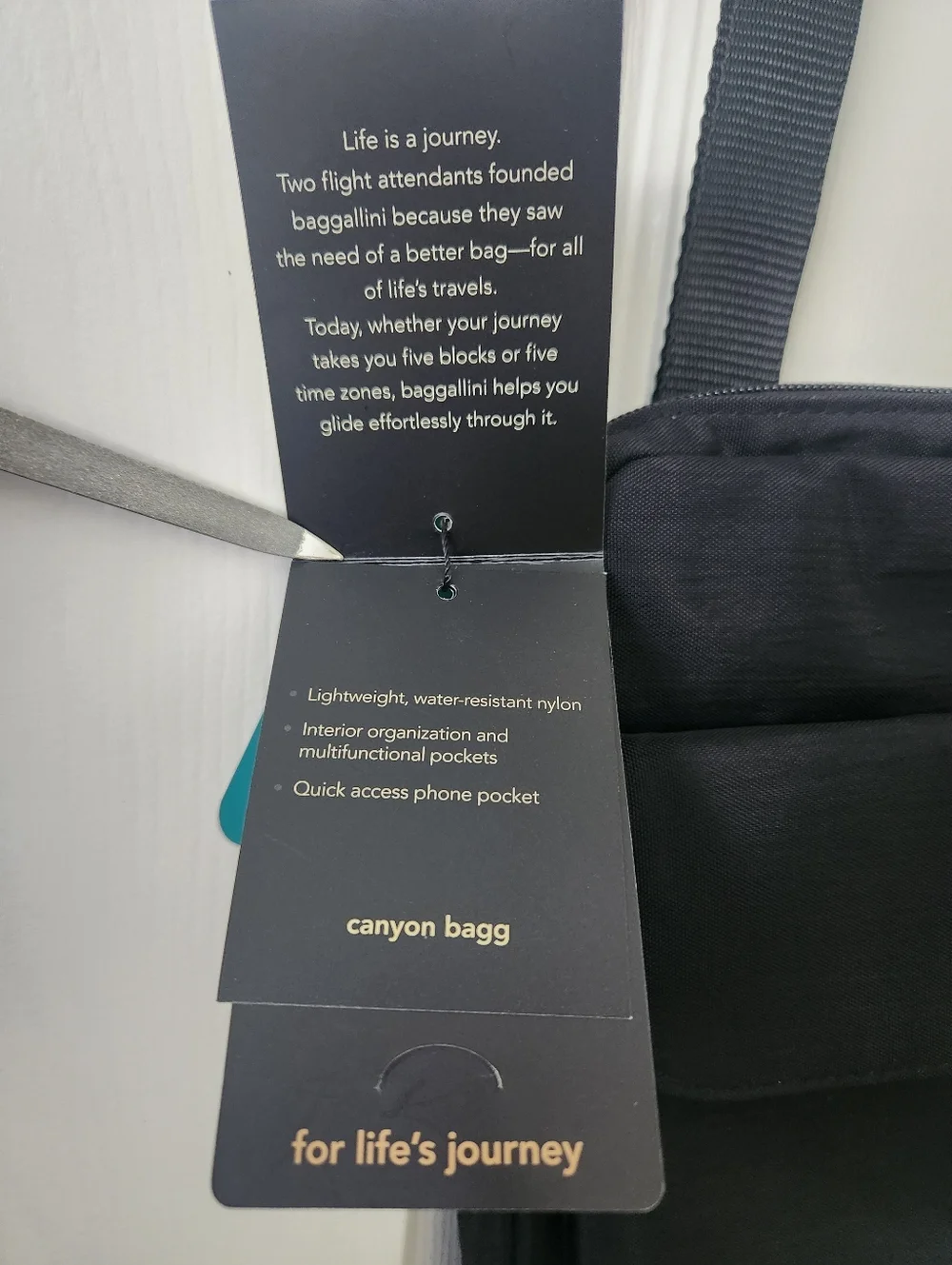 NWT Baggallini Black Compact Crossbody Organizer - Picture 5 of 10